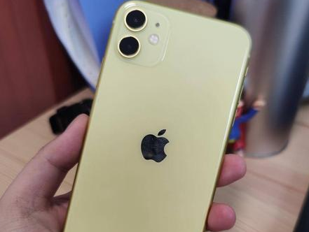 哈尔滨iPhone13换屏的代价，苹果15寸“最强”iPad曝光：对国产有机发光二极管屏印象深刻？